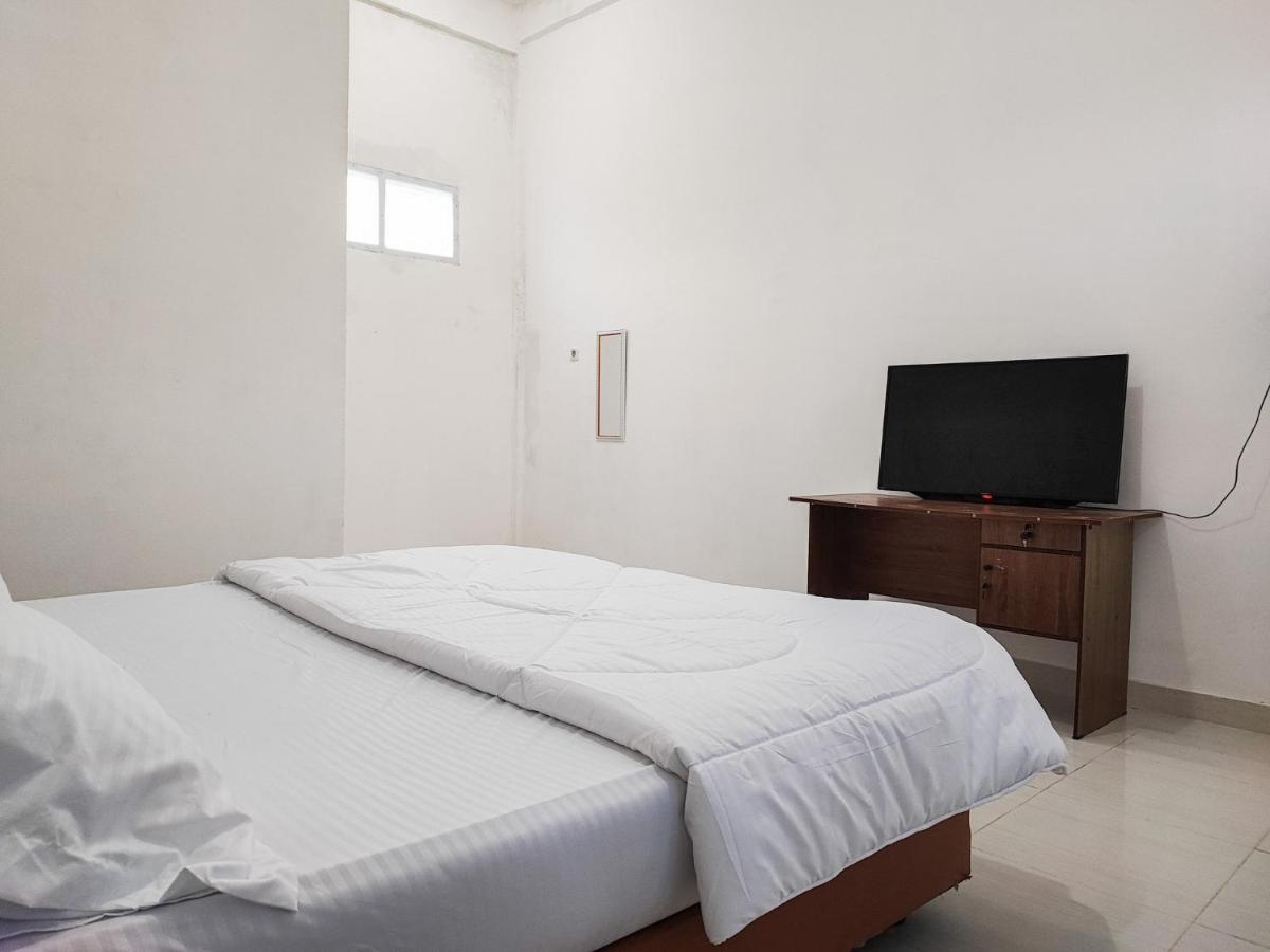 Adela Homestay Syariah Near Universitas Muhammadiyah Jambi Mitra Reddoorz エクステリア 写真