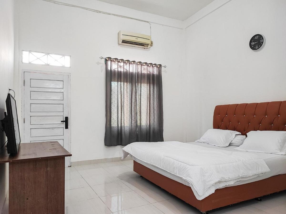 Adela Homestay Syariah Near Universitas Muhammadiyah Jambi Mitra Reddoorz エクステリア 写真